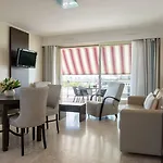 מלון דירות The Originals Residence, Les Strelitzias 4*