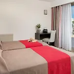The Originals Residence, Les Strelitzias מלון דירות 4*