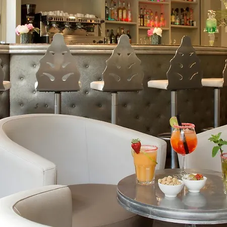 The Originals Résidence, Les Strélitzias 4* Juan-les-Pins