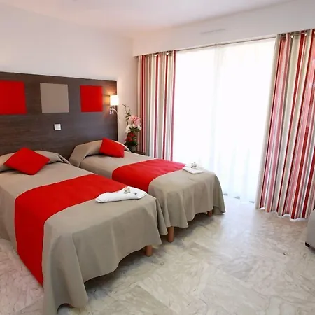 The Originals Résidence, Les Strélitzias Appart hôtel 4*