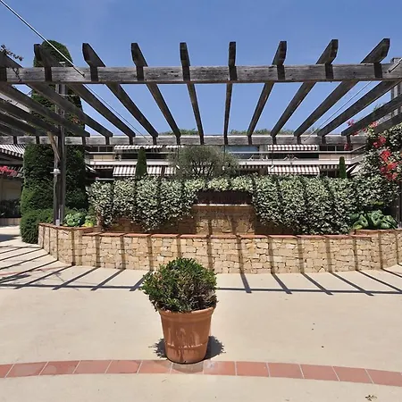 The Originals Résidence, Les Strélitzias Juan-les-Pins