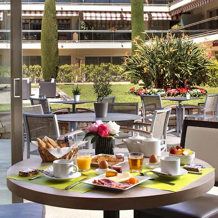 Lejlighedshotel The Originals Residence, Les Strelitzias 4*