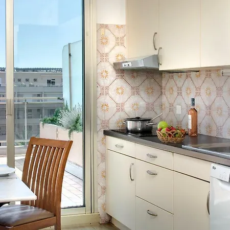 The Originals Résidence, Les Strélitzias Appart hôtel Juan-les-Pins