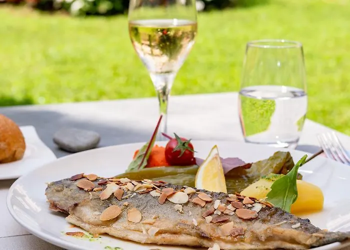 The Originals Residence, Les Strelitzias Aparthotel 4*