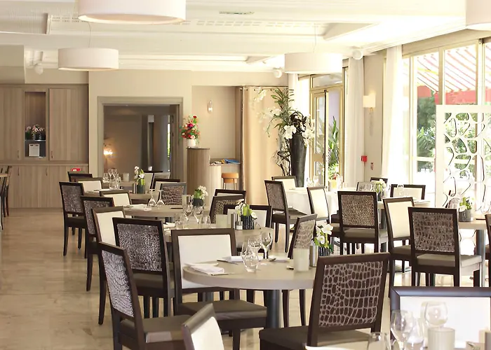 The Originals Residence, Les Strelitzias Aparthotel