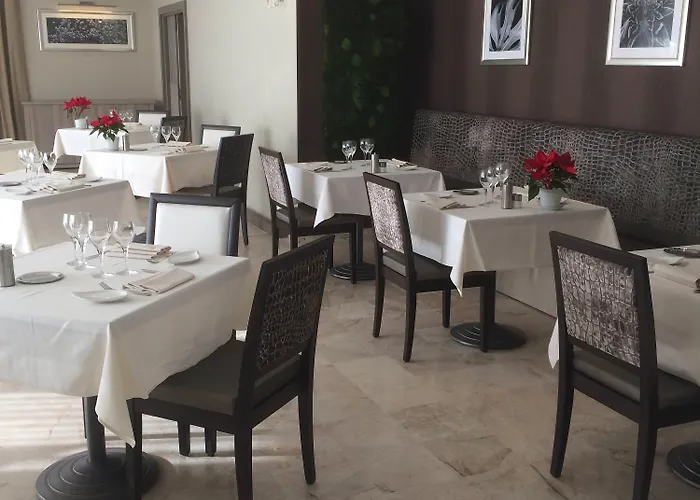 The Originals Residence, Les Strelitzias 4* Juan-les-Pins