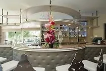 Aparthotel The Originals Residence, Les Strelitzias