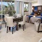 The Originals Residence, Les Strelitzias 4* Juan-les-Pins