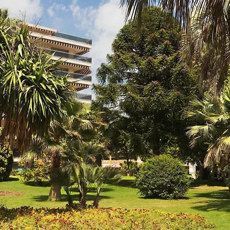 Апарт-отель The Originals Residence, Les Strelitzias 4*