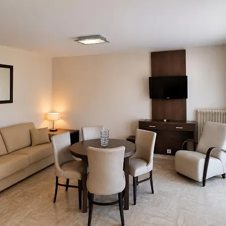 The Originals Residence, Les Strelitzias