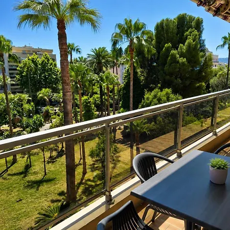 מלון דירות The Originals Residence, Les Strelitzias 4*