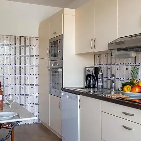 מלון דירות The Originals Residence, Les Strelitzias