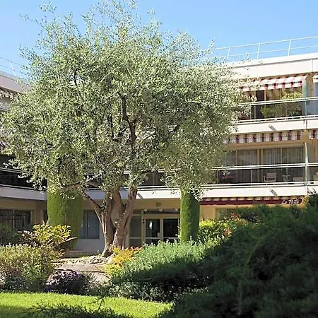 The Originals Residence, Les Strelitzias ז'ואן-לה-פינס