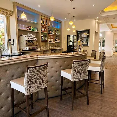 The Originals Residence, Les Strelitzias Hotel apartamentowy 4*