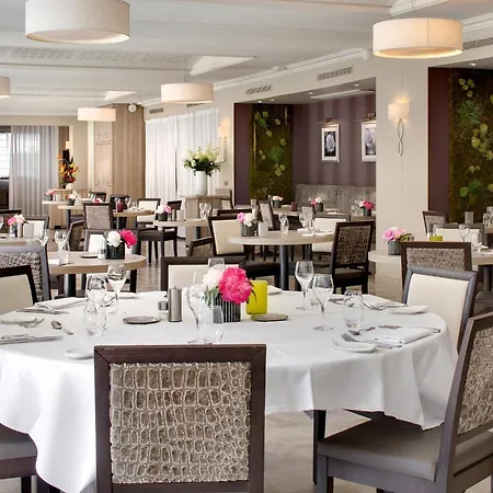 The Originals Residence, Les Strelitzias 4*