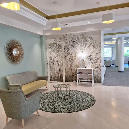 Aparthotel The Originals Residence, Les Strelitzias Juan-les-Pins