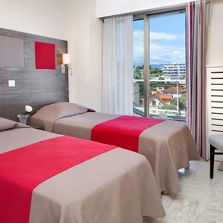 The Originals Residence, Les Strelitzias Апарт-отель Жуан-ле-Пен