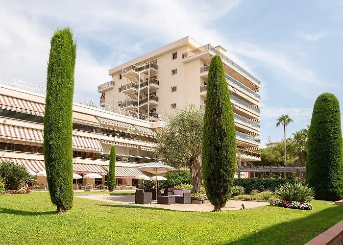 The Originals Residence, Les Strelitzias Апарт-отель 4*