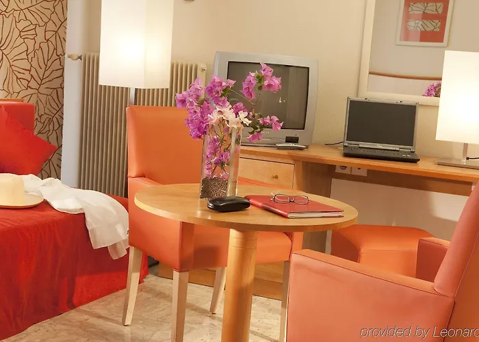 The Originals Residence, Les Strelitzias Жуан-ле-Пен