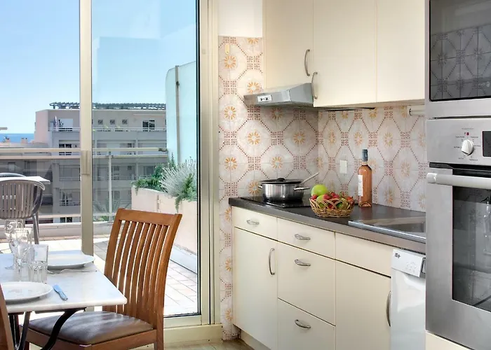 The Originals Résidence, Les Strélitzias Aparthotel Juan-les-Pins